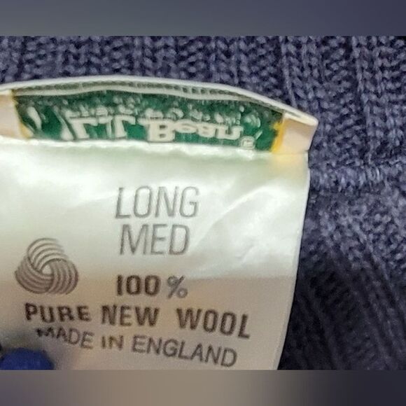 Vintage L.L. Bean Navy Blue Wool Sweater size Medium Elbow Patches - Picture 5 of 7